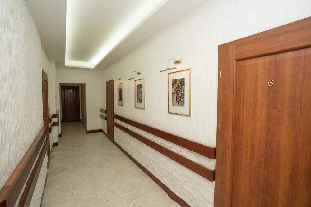 Hotel Piano Kiev Esterno foto