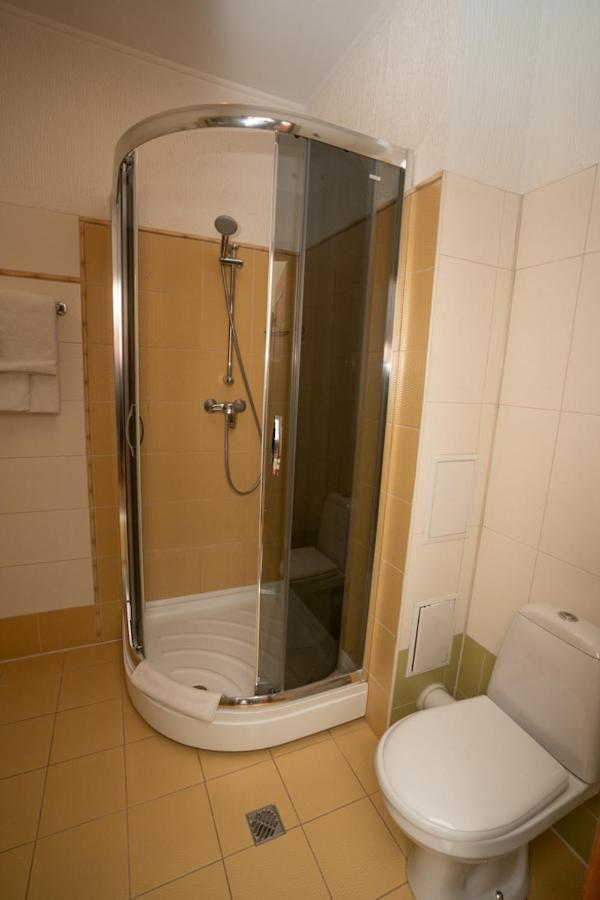Hotel Piano Kiev Esterno foto